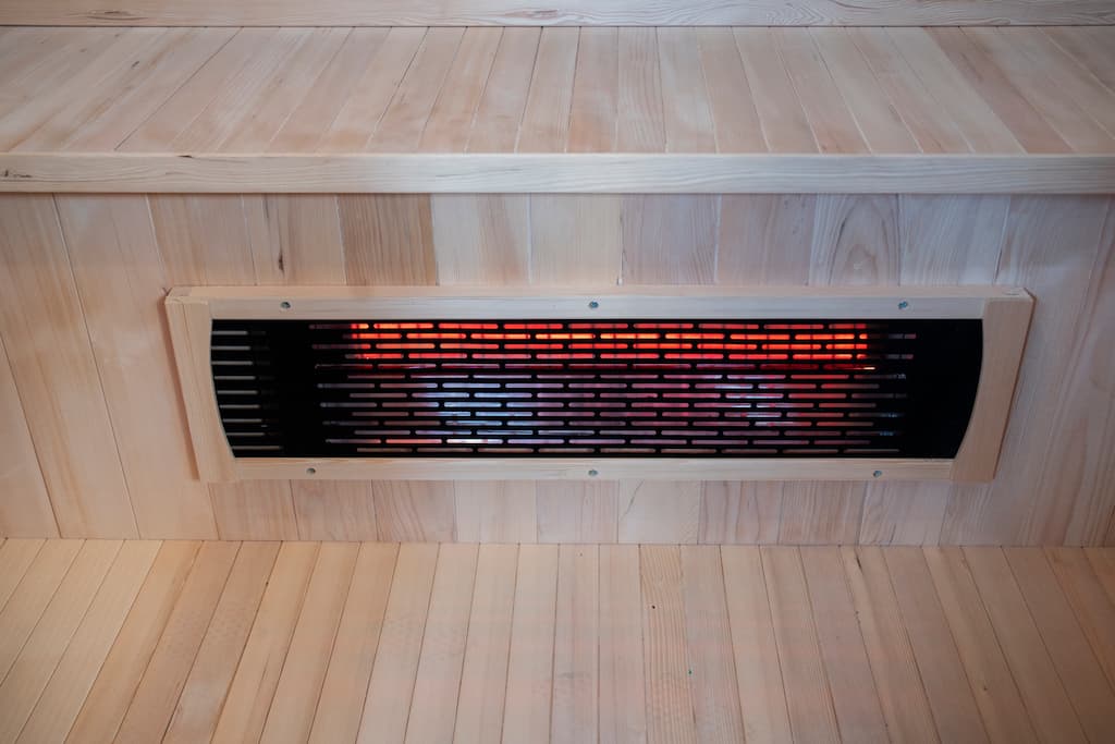 SunRay HL400D 4-Person Cayenne Outdoor Infrared Sauna